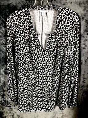 Carolina Belle Woman's Blouse Long Sleeve Animal Print Top Size L Black & White